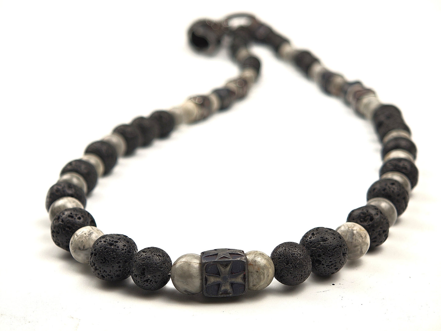 Berserker - Rosenkranz Kette, handmade