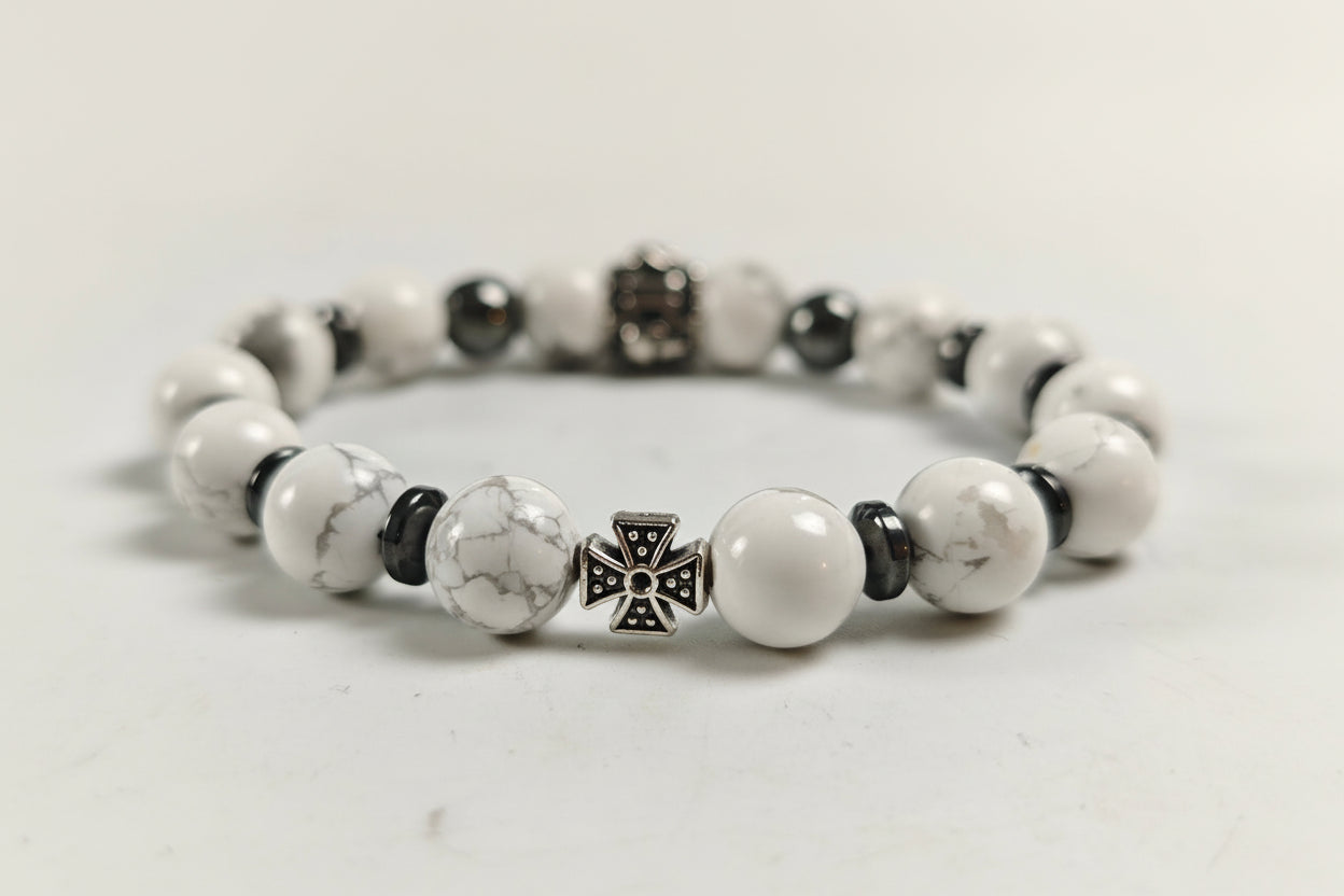 Edelstein-Armband „Deep Calm“ – Weißer Howlith & Hämatit