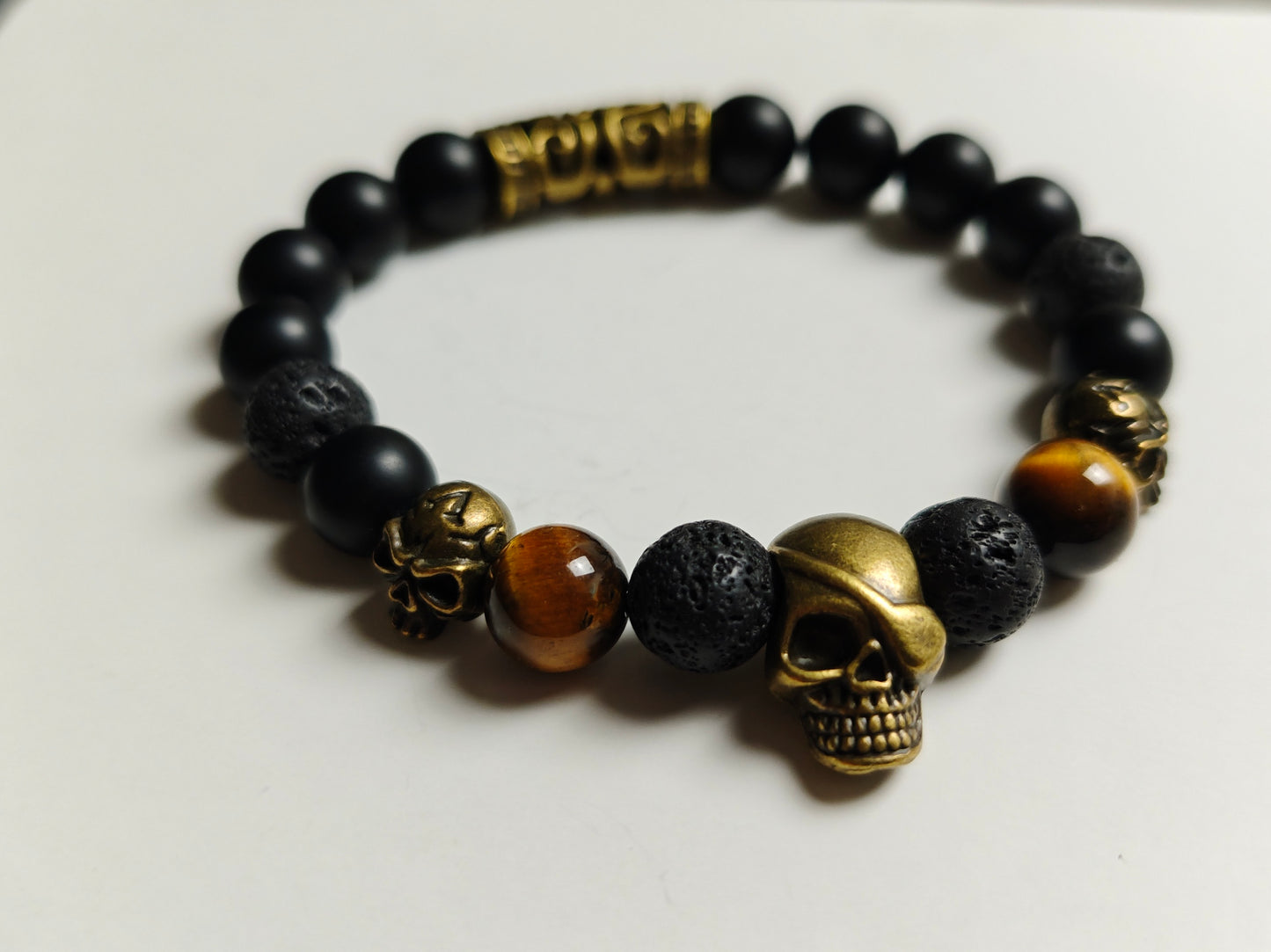 Edelstein-Armband „Earth & Fire“ – Tigerauge & Lavastein