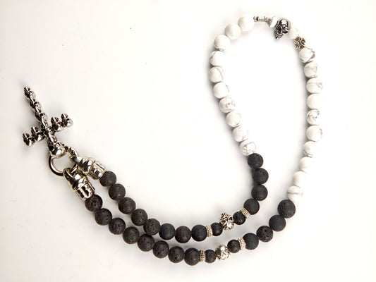 Black & White  - V-Neck Kette, handmade