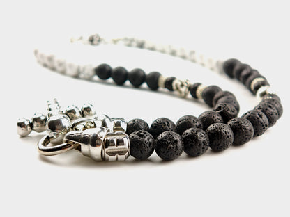 Black & White  - V-Neck Kette, handmade
